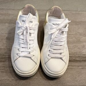 VALENTINO BY MARIO VALENTINO Fresia Moon Leather Sneaker